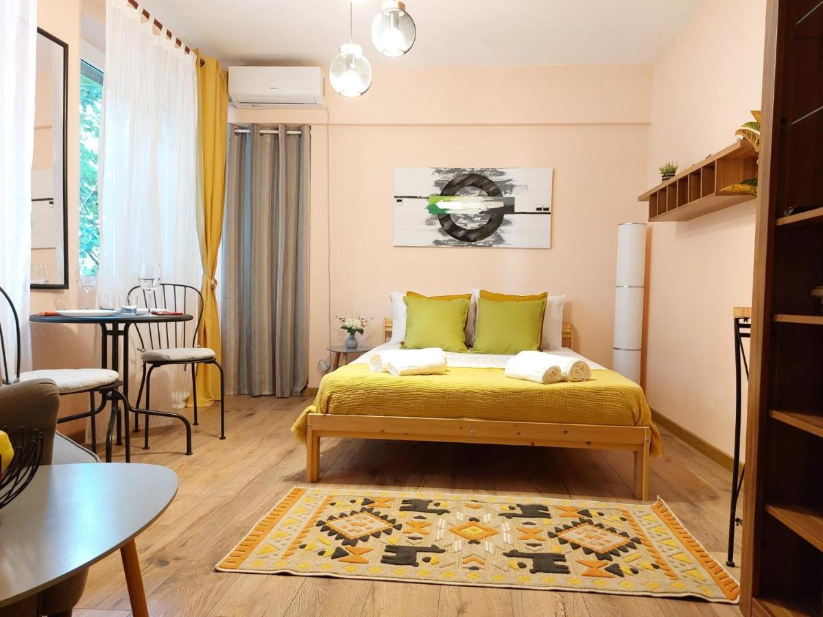 Laroka House Cosy Studio Universitate Bucarest Extérieur photo